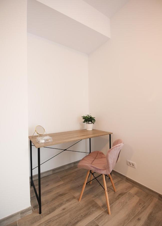 Vitan Central Oasis ---Free Secured Private Parking---Self Check-In-- Bucureşti Exterior foto